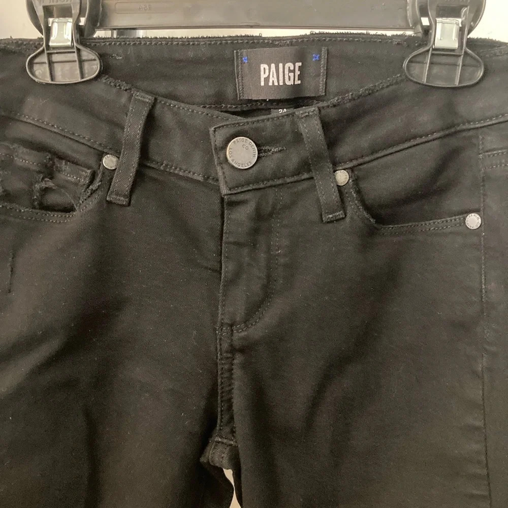 PAIGE Verdugo Crop Skinny Distressed Black Jeans Size 24 - Picture 5 of 11